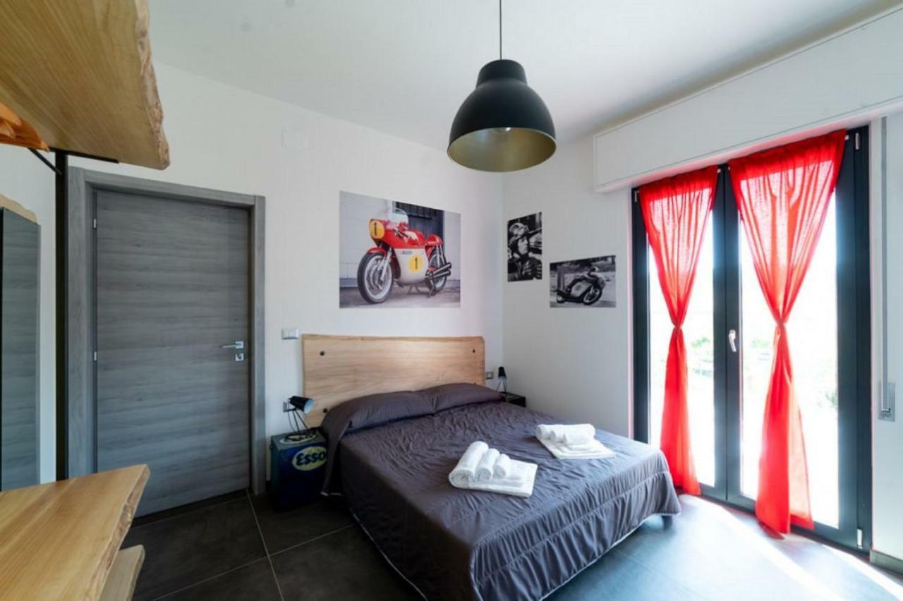 Italian Piston House Sport Moto Rent Bed & Breakfast Millesimo Exterior photo