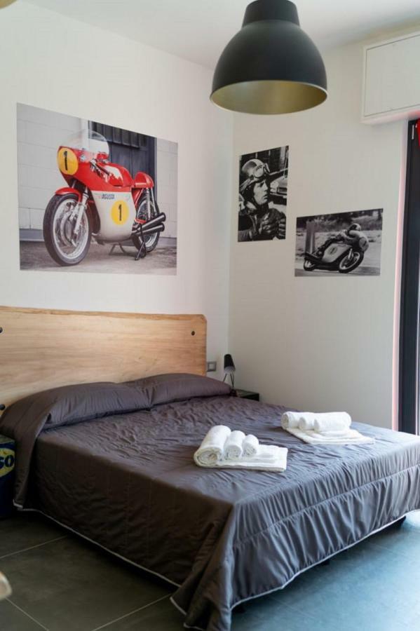 Italian Piston House Sport Moto Rent Bed & Breakfast Millesimo Exterior photo